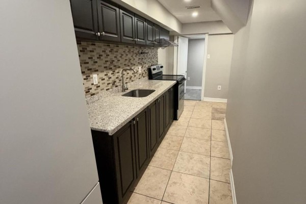 25 Portstewart Crescent, Brampton, ON L6X0P5 Photo 2