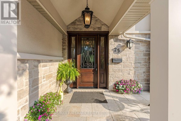 25 Queensborough Crescent, Toronto, ON, photo 3