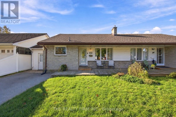 25 Queenston Crescent, London East
