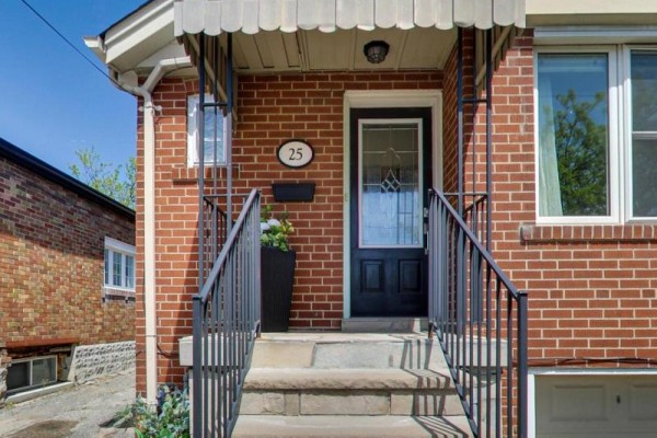 25 Ronald Avenue, Toronto, ON, photo 3