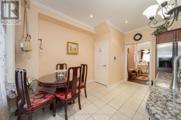 25 Routliffe Lane, Toronto, ON, photo 3