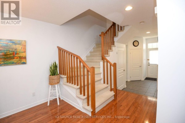 25 Saddlesmith Circle, Ottawa, ON K2M2Y8 Photo 4