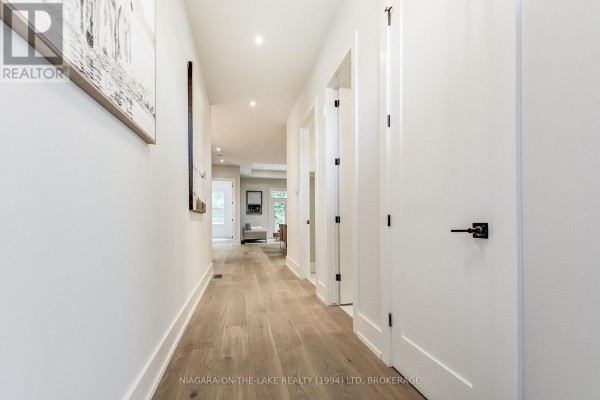 4 - 25 Sorensen Court, Niagara On The Lake, ON, photo 3