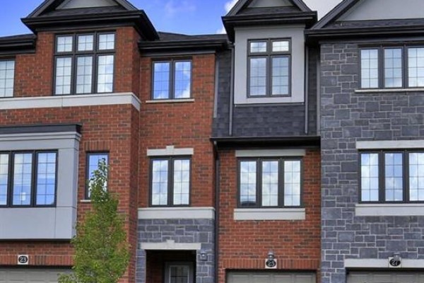 25 Sportsman Hill Street, Kitchener