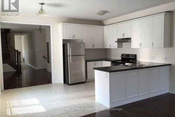 25 Spruce Pine Crescent, Vaughan, ON L6A4T3 Photo 2