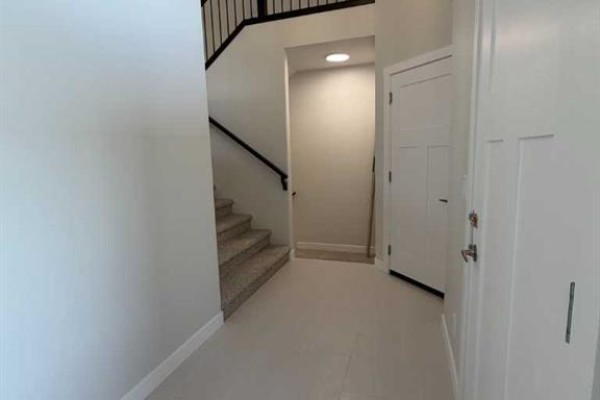 4pc Bathroom - 25 Thatcher Avenue, Red Deer, AB T4P0Y6 Photo 4