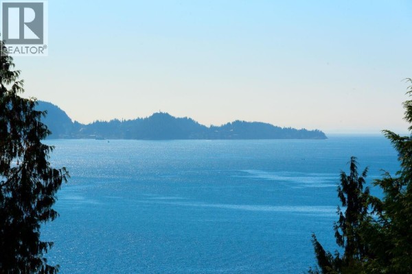 25 Tidewater Way, Lions Bay, BC V0N2E0 Photo 5