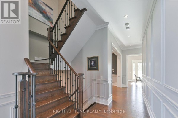 25 Wedgeport Court, King, ON L0G1N0 Photo 3