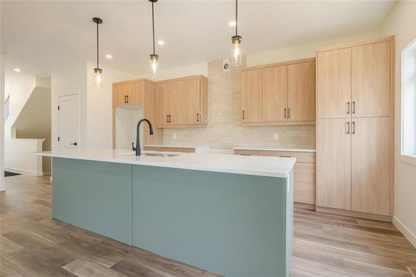 Kitchen - 25 Wild Plum Lane, Steinbach, MB R5G1M5 Photo 5