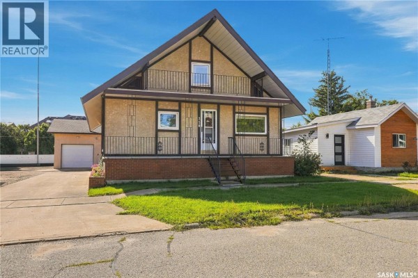 Kitchen/Dining room - 250 3rd Avenue E, Gravelbourg, SK S0H1X0 Photo 3