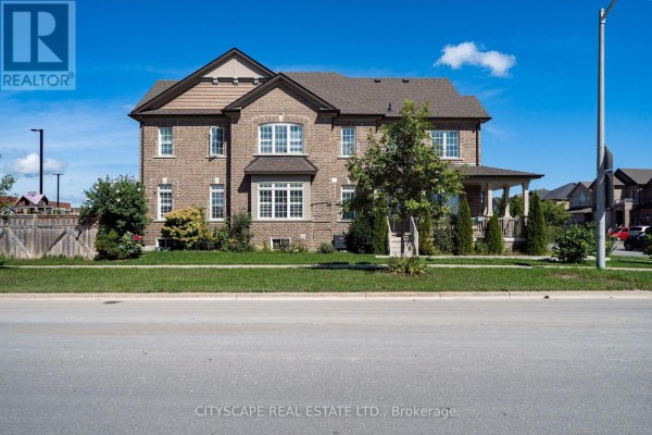 Loft - 250 Crombie Street, Clarington, ON L1C0T9 Photo 2