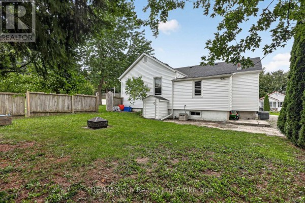 Bedroom 3 - 250 Frederick Street, Ingersoll, ON N5C2H9 Photo 5