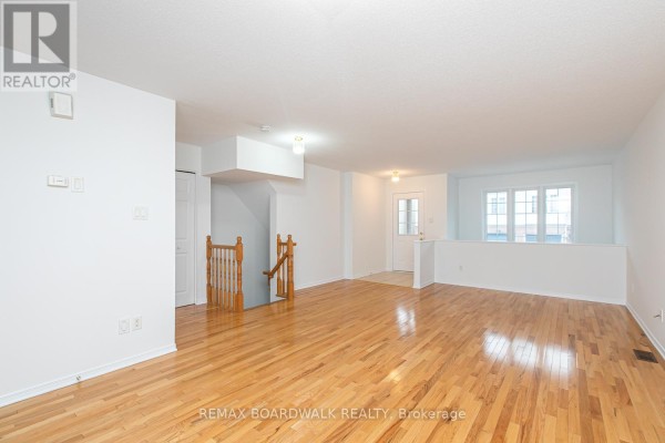 Primary Bedroom - 250 Gershwin Private, Ottawa, ON K2H1G5 Photo 5