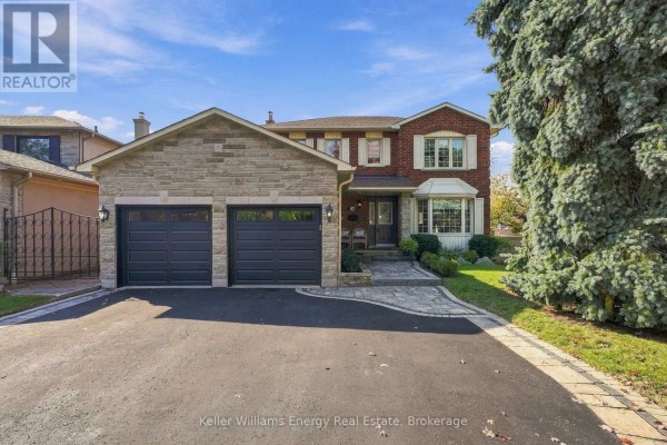 250 Glen Hill Drive, Whitby