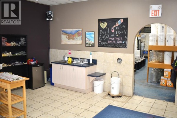 250 King George Road Unit# 7, Brantford, ON N3R5L5 Photo 5