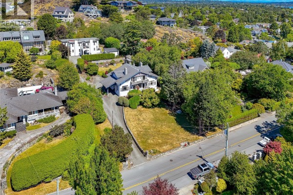Laundry room - 250 King George Terr, Oak Bay, BC V8S2K2 Photo 4
