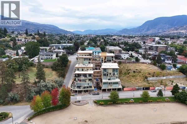 4pc Ensuite bath - 250 Marina Way Unit# 205, Penticton, BC V2A1H4 Photo 5