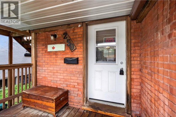 250 Murray Street, Brantford, ON, photo 3