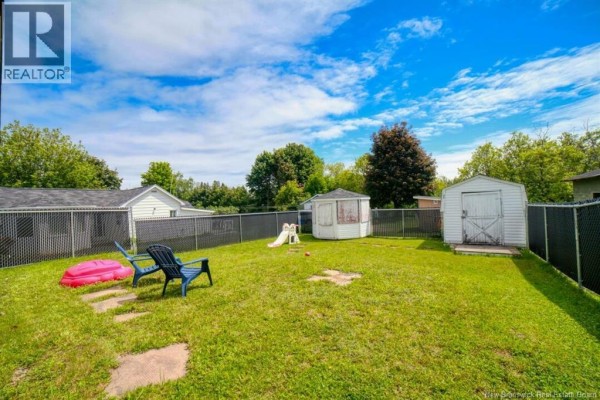 250 Raymond, Bathurst, NB, photo 3