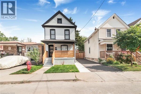 250 Rosslyn Avenue N, Hamilton, ON, photo 2