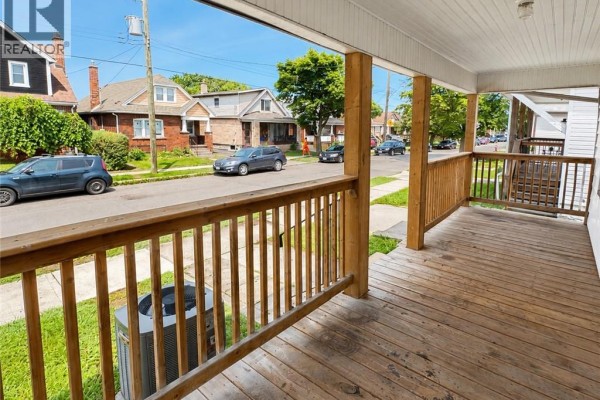 250 Weir Street N, Hamilton, ON, photo 2