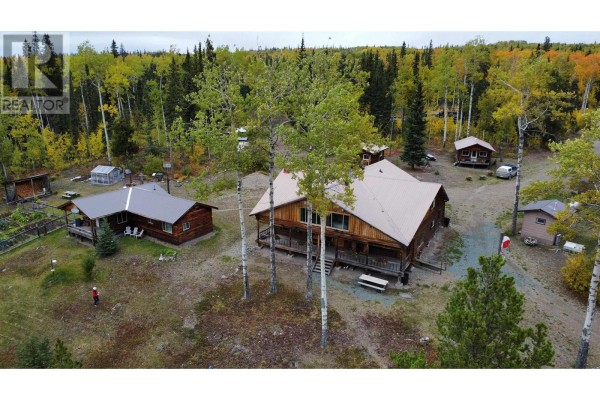 Great room - 2500 500 Road, Vanderhoof, BC V0J3A1 Photo 4