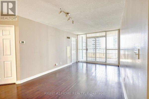 Den - 2501 - 23 Hollywood Avenue, Toronto, ON M4L2K4 Photo 5