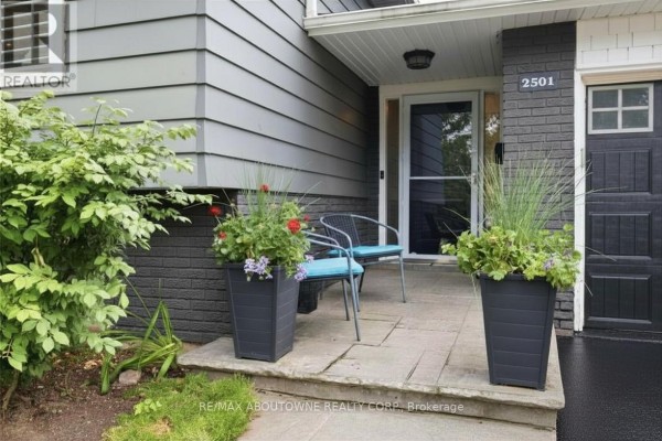 2501 Yarmouth Crescent, Oakville, ON, photo 3