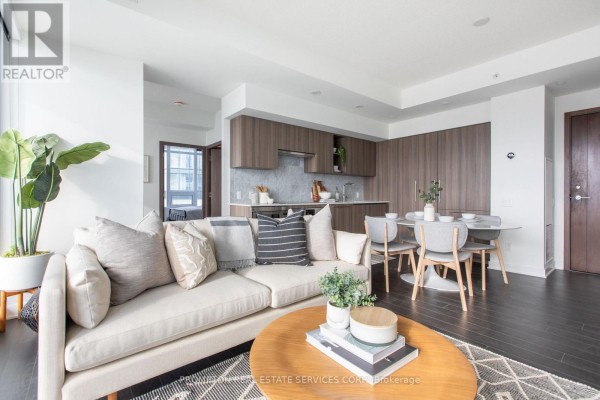 Dining room - 2502 - 17 Bathurst Street, Toronto, ON M5V1A5 Photo 2