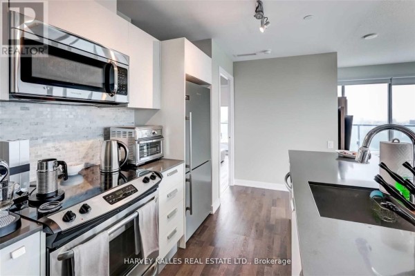 Primary Bedroom - 2502 - 1815 Yonge Street, Toronto, ON M4T2A4 Photo 4