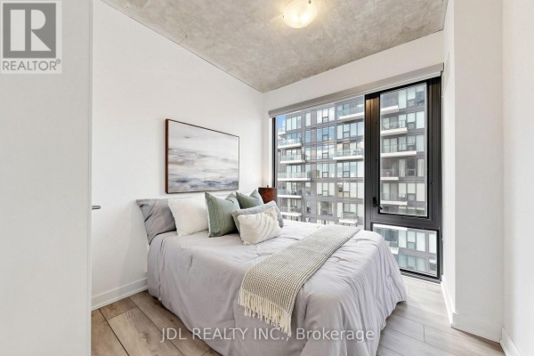 2502 - 47 Mutual Street, Toronto, ON, photo 2