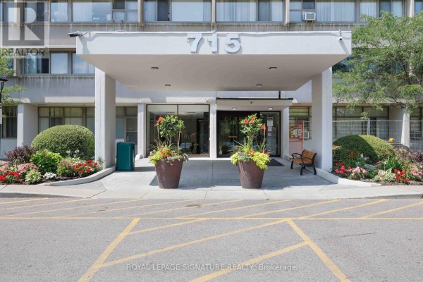 Kitchen - 2502 - 715 Don Mills Road, Toronto, ON M3C1S5 Photo 3