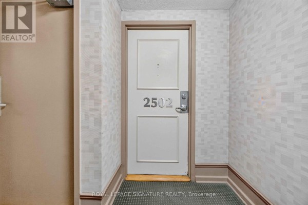 Foyer - 2502 - 715 Don Mills Road, Toronto, ON M3C1S5 Photo 4