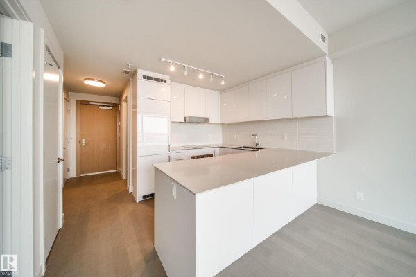 Den - #2502 10360 102 St Nw, Edmonton, AB T5J0K6 Photo 4