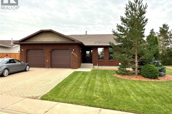 2502 Blue Jay Crescent, North Battleford