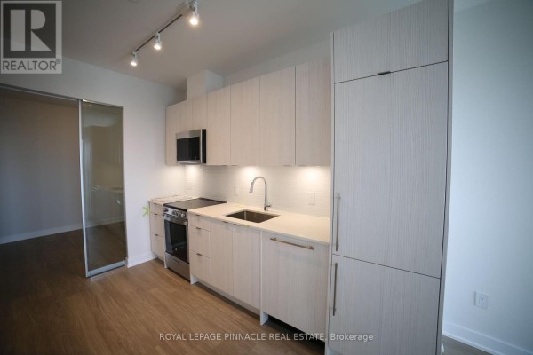 Kitchen - 2503 - 4130 Parkside Village Drive, Mississauga, ON L5B0L7 Photo 3
