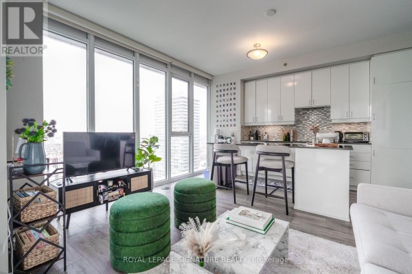 Dining room - 2503 - 426 University Avenue, Toronto, ON M5G1S9 Photo 3