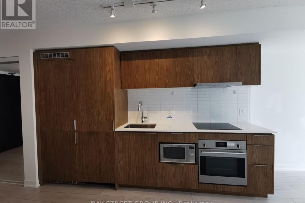 Den - 2503 - 60 Shuter Street, Toronto, ON M5B0B7 Photo 4