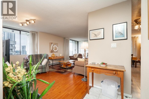 2503 3737 Bartlett Court, Burnaby, BC V3J7E3 Photo 5