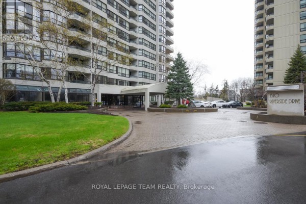 Dining room - 2504 - 1510 Riverside Drive, Ottawa, ON K1G4X5 Photo 2