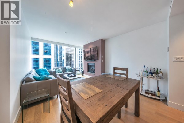 2504 1111 Alberni Street, Vancouver, BC V6E4V2 Photo 4