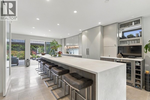 2505 Adanac Street, Vancouver, BC V5K2M6 Photo 2