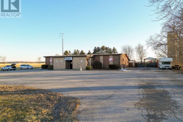 2505 London Line, Sarnia, ON N7T7H2 Photo 3