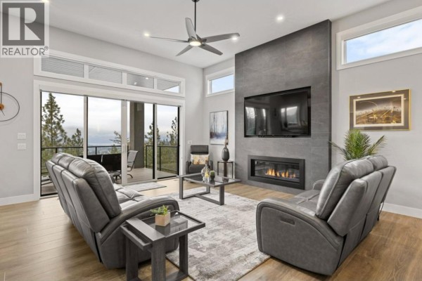 Living room - 2505 Tallus Heights Drive, West Kelowna, BC V4T3M2 Photo 5