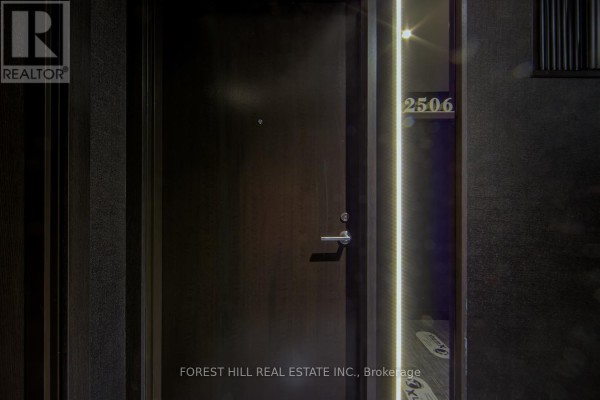 2506 - 11 Yorkville Avenue, Toronto, ON M4W0B7 Photo 4