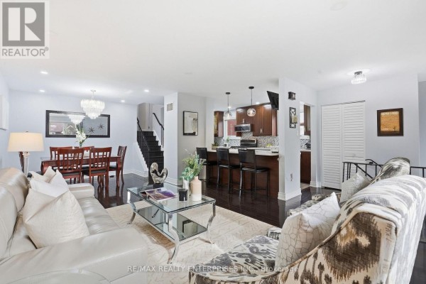 Bedroom - 2506 Cobbinshaw Circle, Mississauga, ON L5N2G3 Photo 5