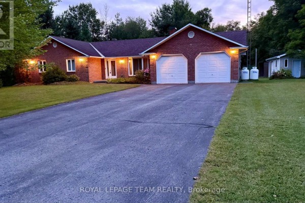 2506 Rollin Road, Clarence Rockland, ON, photo 2