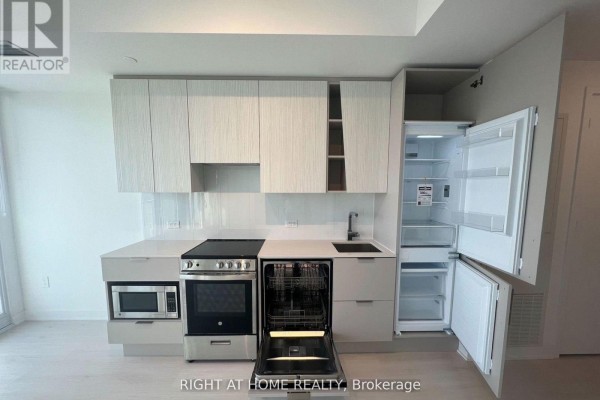 2507 - 3900 Confederation Parkway, Mississauga, ON L5B0M3 Photo 5