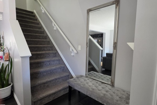 2508 20 Av Nw, Edmonton, AB T6T0Y7 Photo 4