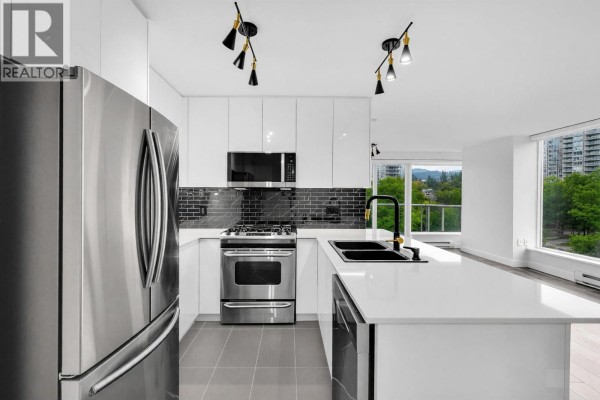 2508 651 Nootka Way, Port Moody, BC V3H0A1 Photo 4
